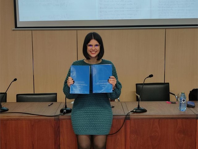 Sara Albán Barcia Doctora en Filología Inglesa